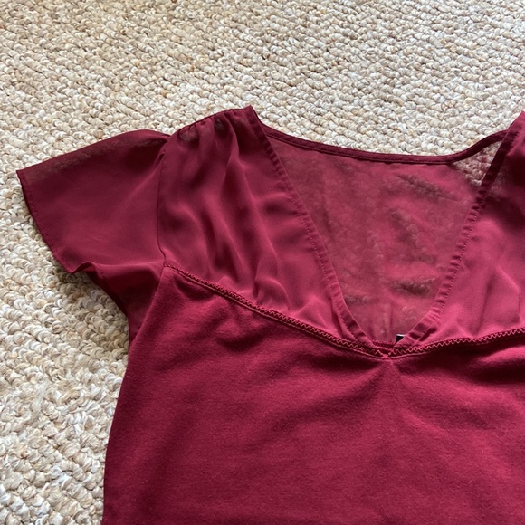 Express Deep Red Top - Picture 3 of 6